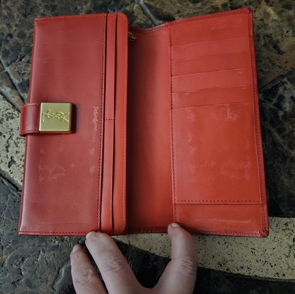 YSL Yves Saint Laurent Red Patent Leather long wallet with gold hardware - Picture 4 of 7